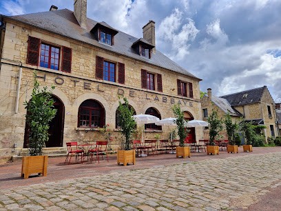 Hôtel De L'Abbaye, Hôtel à Longpont