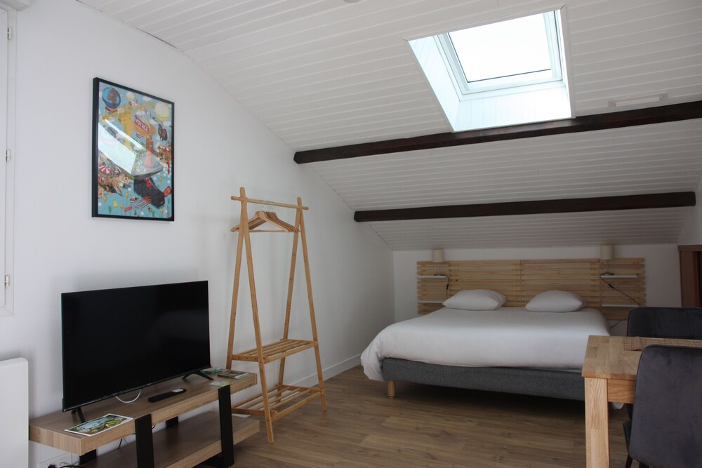 Appartement Riom Hôtel à Rezé
