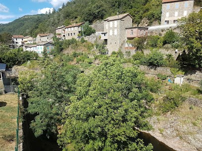 Hôtel De La Poste, Hôtel à Saint-Sauveur-de-Montagut