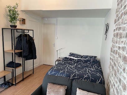 Cosy Studio - Location D'appartement, Hôtel à Moret-Loing-et-Orvanne