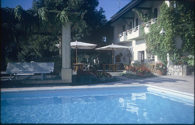 Citotel Auberge Des Chasseurs, Hôtel à Échenevex