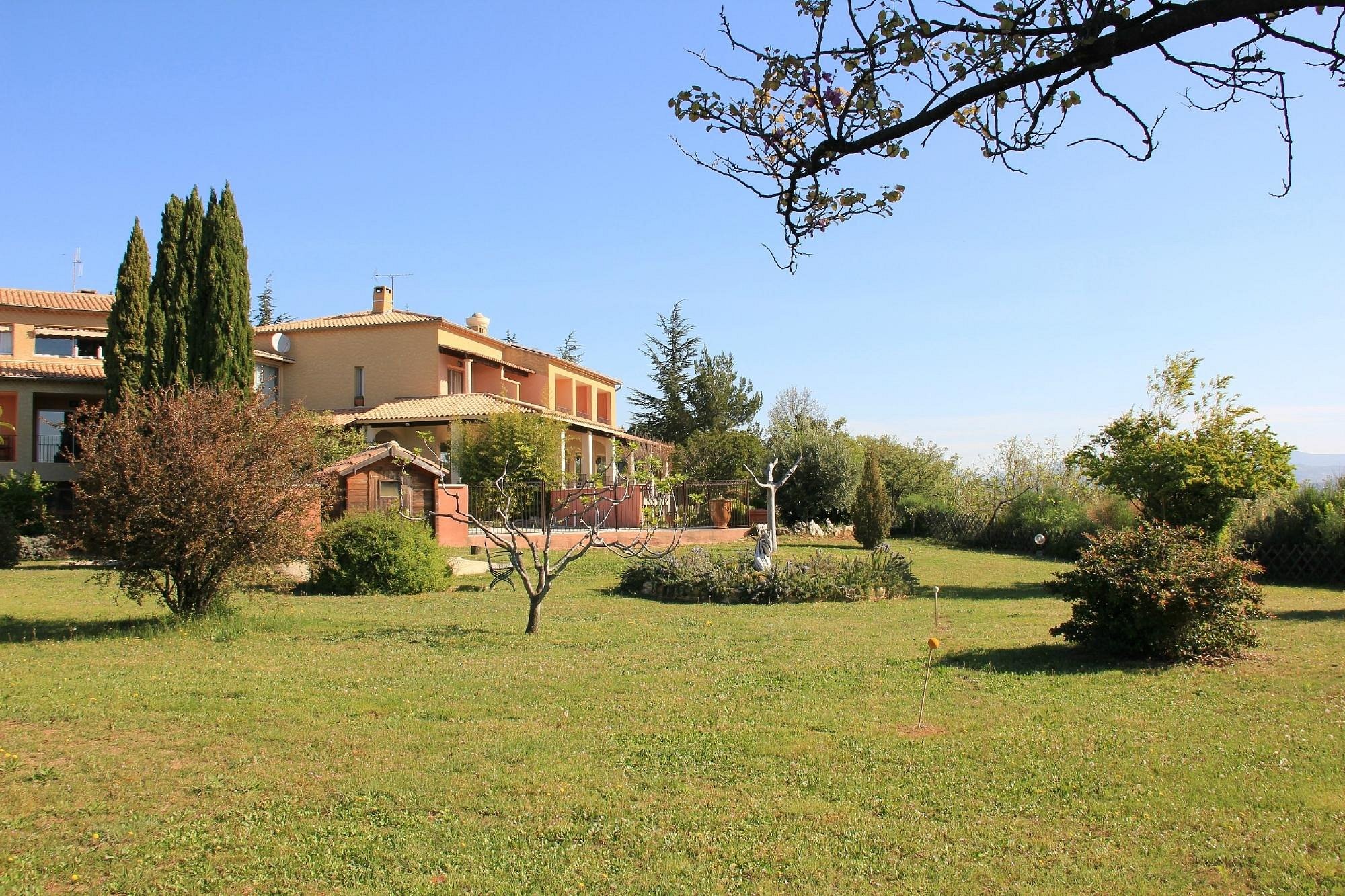 Hôtel-Restaurant Bellerive, Hôtel à Rasteau