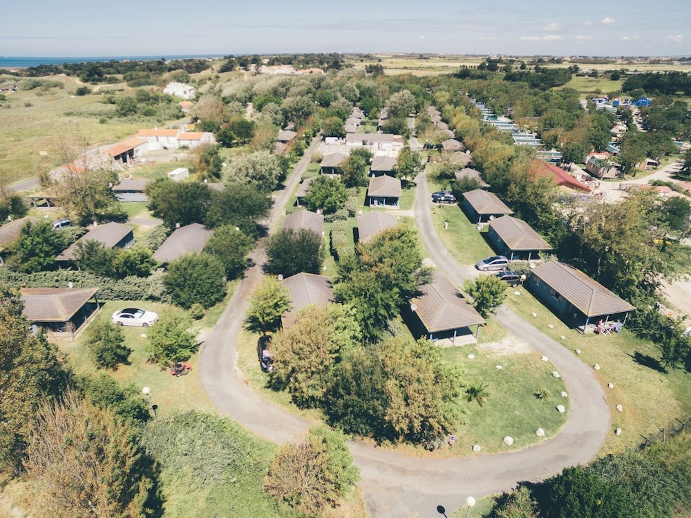 Terres de France - Les Hameaux des Marines, Résidence Hôtelière à Saint-Denis-d'Oléron
