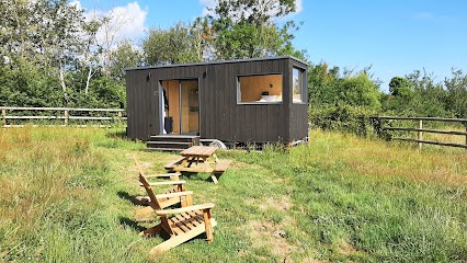 Parcel Tiny House I Les Jardins De La Thillaye, Hôtel à Saint-Étienne-la-Thillaye