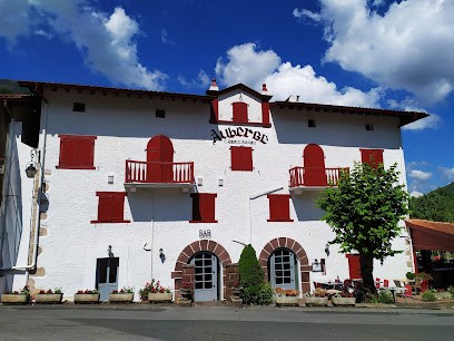 Hotel-Restaurant Andreinia Proche De Saint Jean Pied De Port, Hôtel à Estérençuby