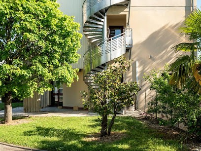 Logis Hôtel Le Saint Vincent, Hôtel à Vourles