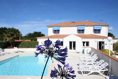 Hotel Restaurant L'Orée Du Bois, Hôtel à Notre-Dame-de-Monts