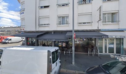 Gravé Micheline, Hôtel à Saint-Nazaire