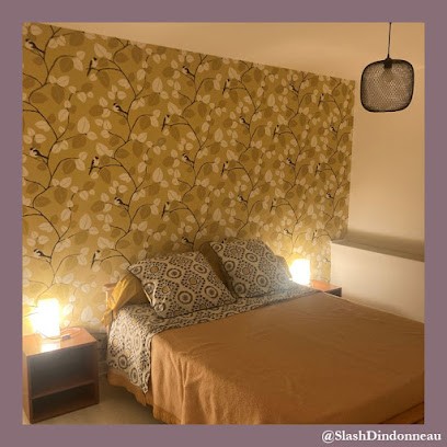 SlashDindonneau, Hôtel à Chirac