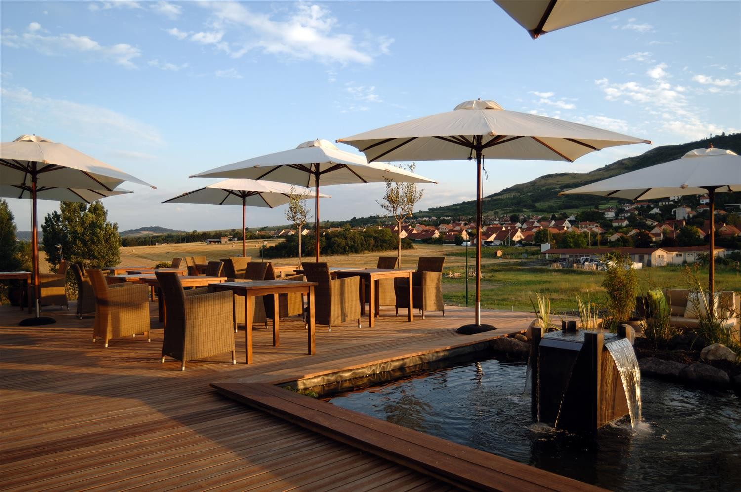 Best Western Plus Hotel Gergovie, Hôtel à Pérignat-lès-Sarliève