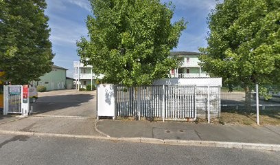 Sbah, Hôtel à Saint-Mard