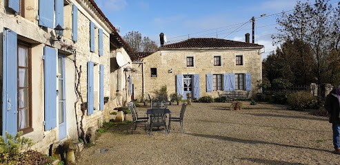 Chez fins Bois, Hôtel à Néré