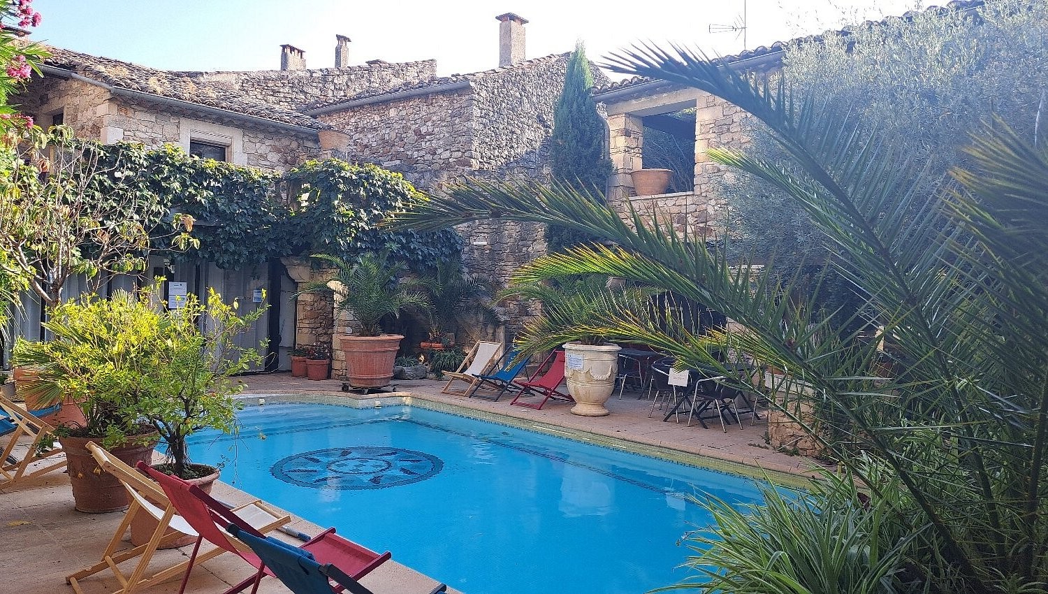 Résidence Vacances Authentiques Le Castélas, Résidence Hôtelière à Aiguèze