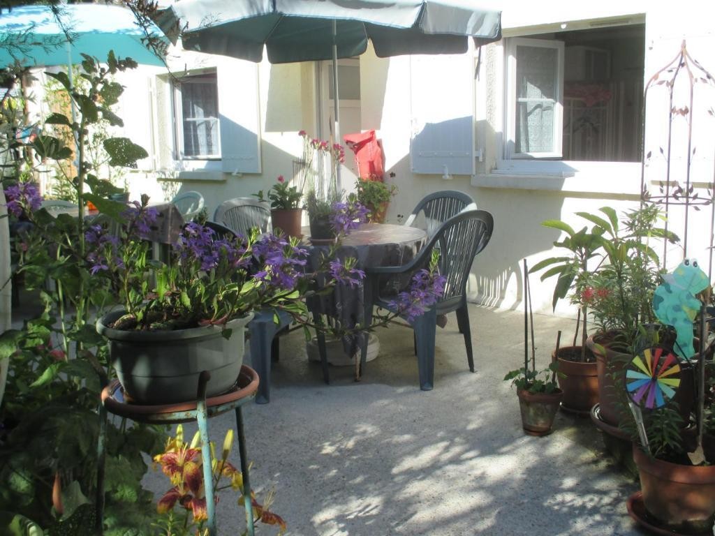 Le Parisien, Hôtel à Saintes