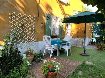 La Petite Maison, Hôtel à Sainte-Foy-lès-Lyon