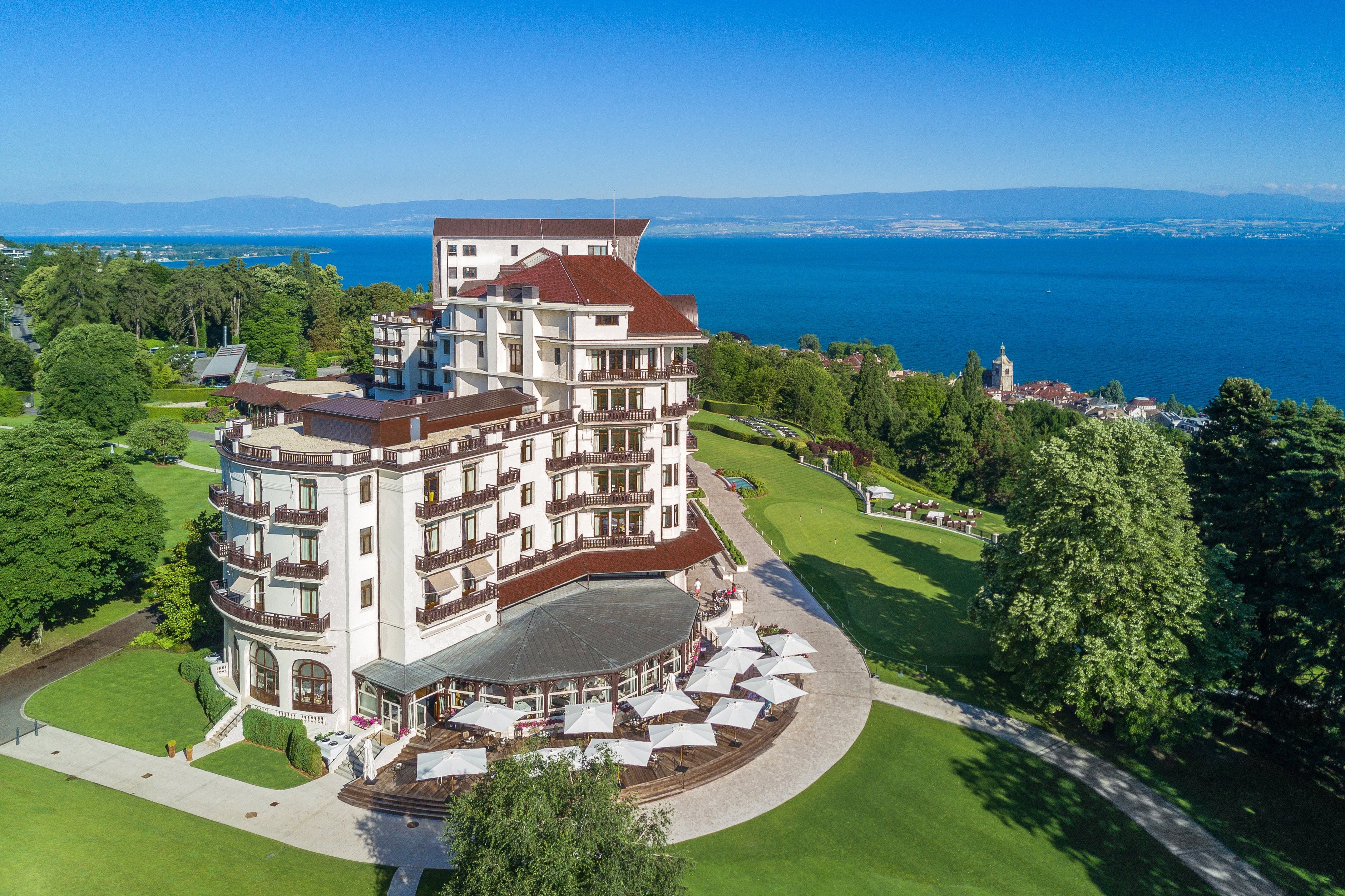 Hôtel Royal Evian, Hôtel à Évian-les-Bains