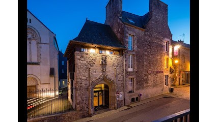 Logis Hôtel Arvor, Hôtel à Dinan