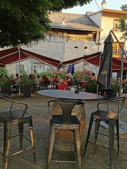 Auberge La Savoyarde, Hôtel à Arbin