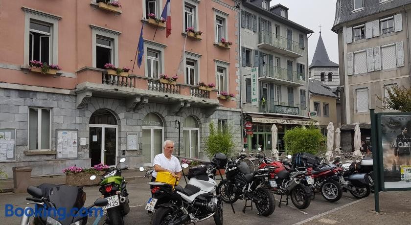 Hôtel Café les Fleurs, Hôtel à Argelès-Gazost