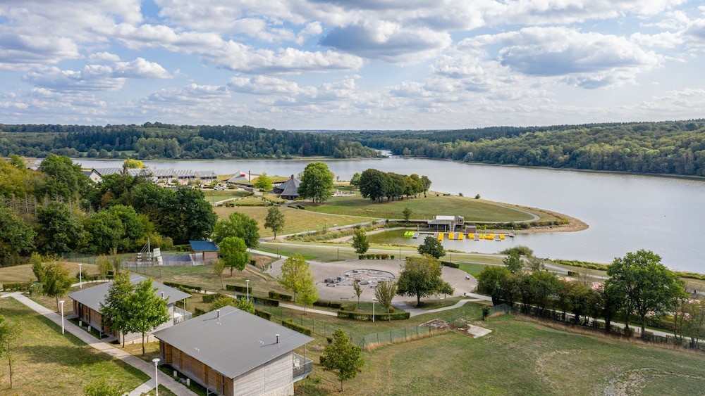 Madame Vacances - Les Cottages de Valjoly, Résidence Hôtelière à Eppe-Sauvage