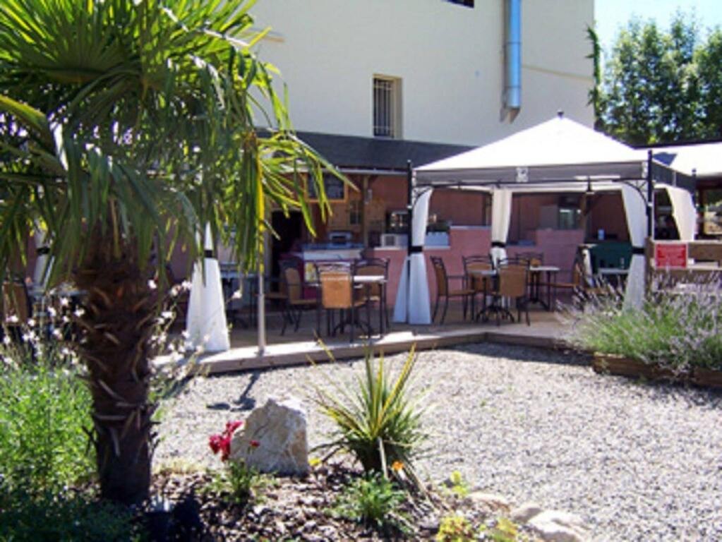 HOTEL RESTAURANT LA TOUR DU LOUP, Hôtel à La Bastide-de-Sérou