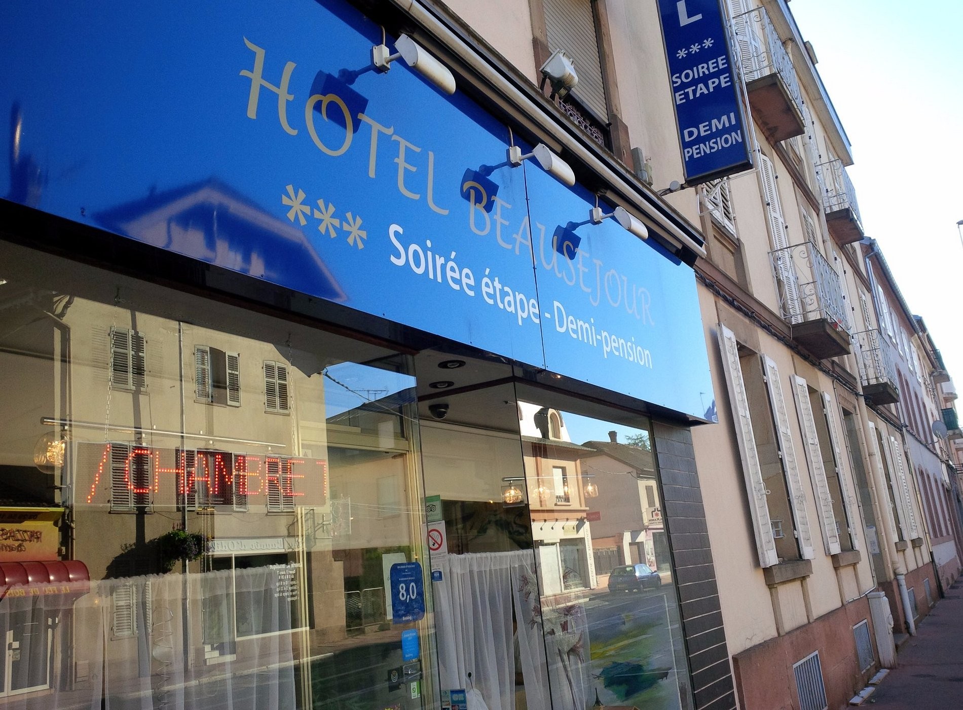 Hôtel Beausejour, Hôtel à Saint-Dié-des-Vosges