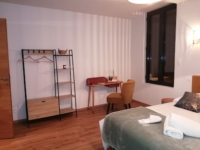 Le MotelChic, Hôtel à Monsempron-Libos