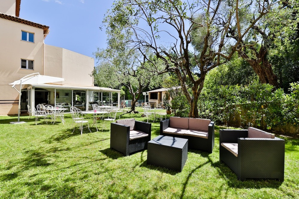 Hôtel Le Floréal, Hôtel à Vence