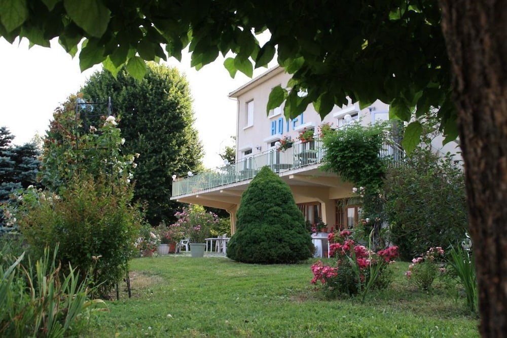 Hotel Le Chalet Fleuri, Hôtel à Chauvigny