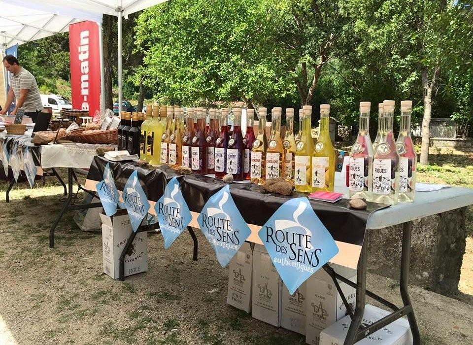 Hotel De La Distillerie, Hôtel à Pietracorbara