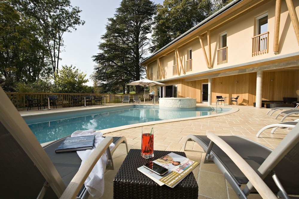 Logis Hôtel Rest. Spa Parenthèse, Hôtel à Chille