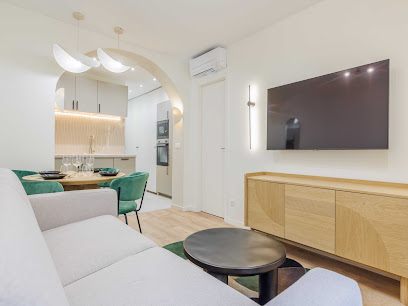 Cozy Apartment 2Br/6P - Sacré-Coeur / Montmartre- Belvilla By Oyo Hôtel à Paris 18